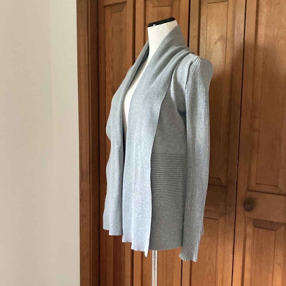 Emily Rose Light Grey Cardigan, Size S - Picture 2 of 10
